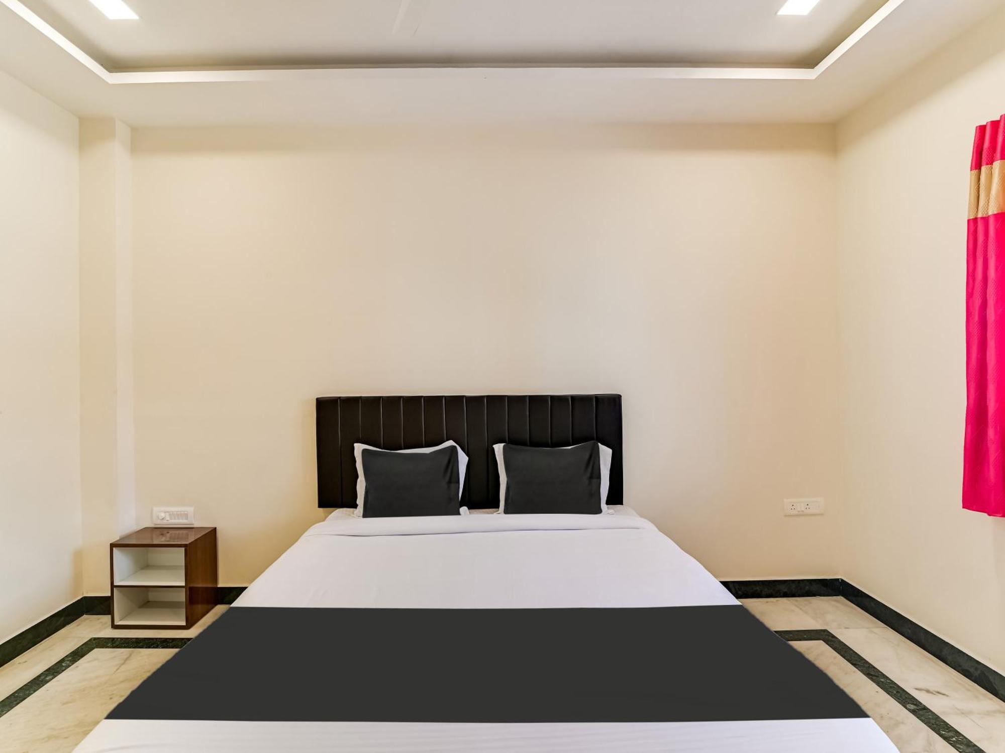 Hotel O Rj Royal Inn Vellore Kültér fotó