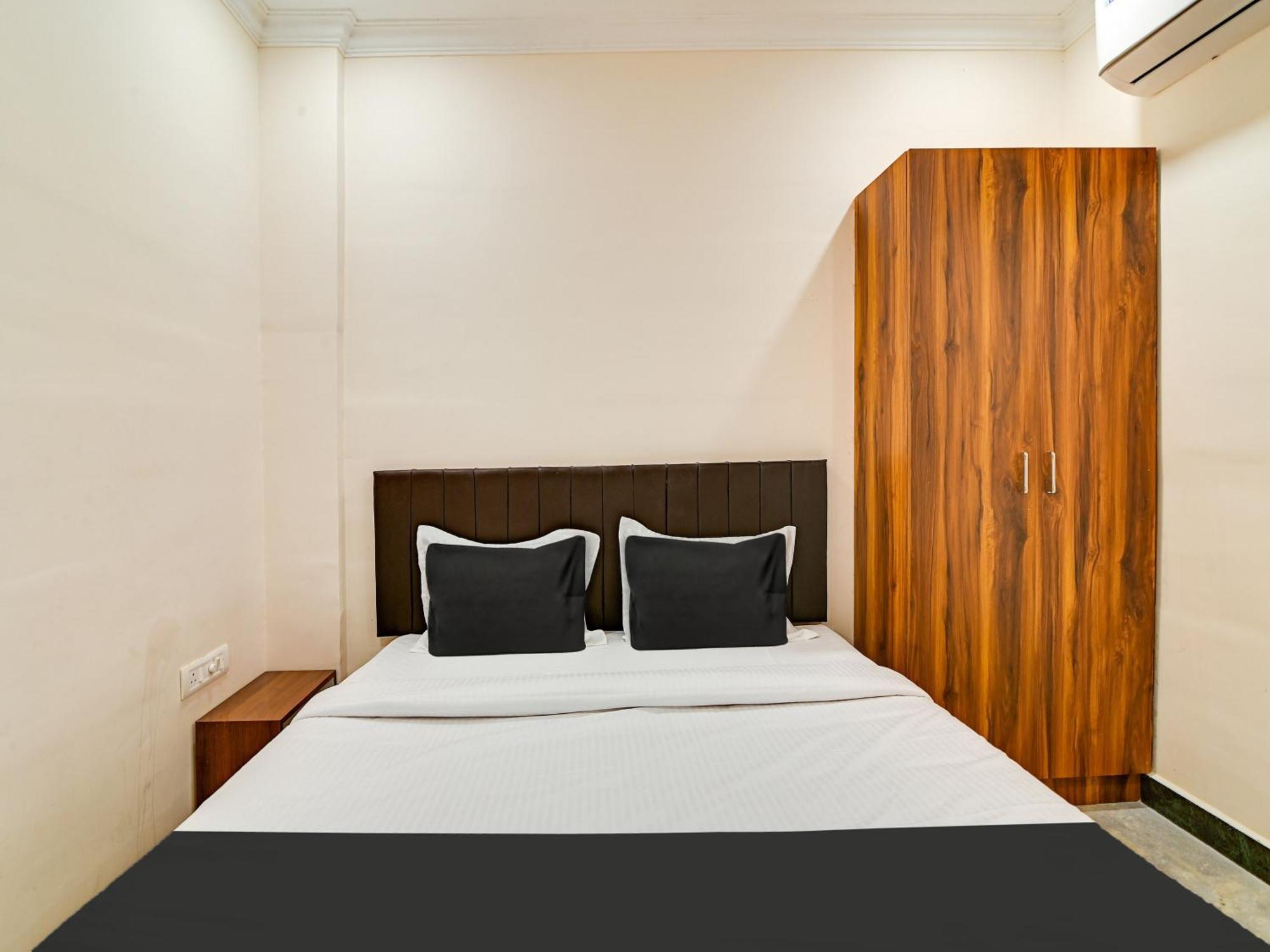 Hotel O Rj Royal Inn Vellore Kültér fotó